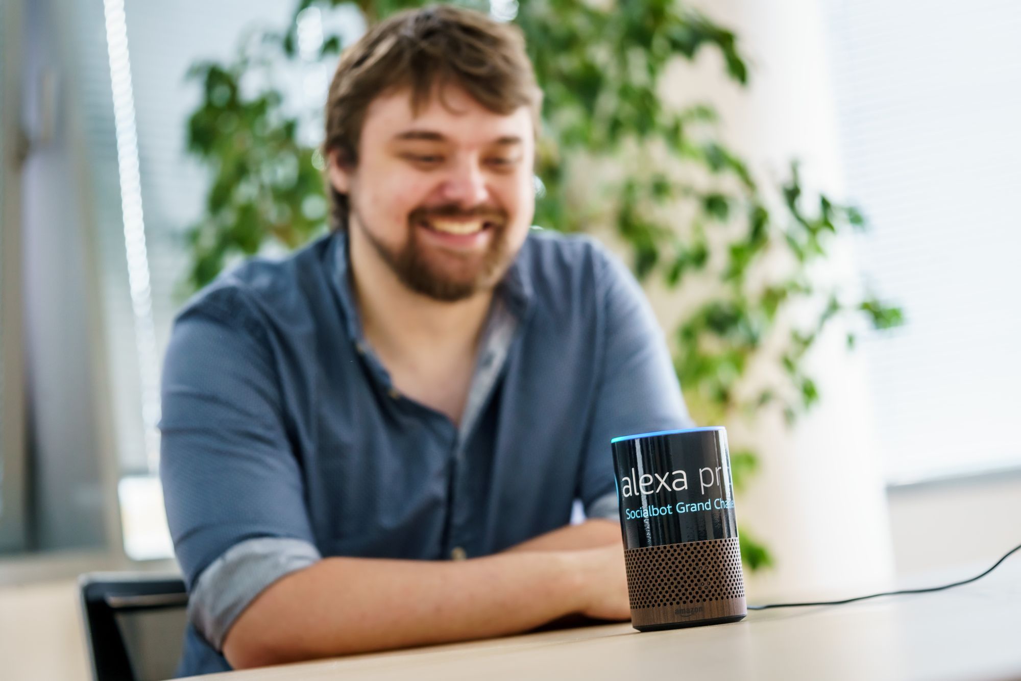 Chatbot Alquist z ČVUT postoupil do finále prestižní soutěže Amazonu. Již počtvrté!