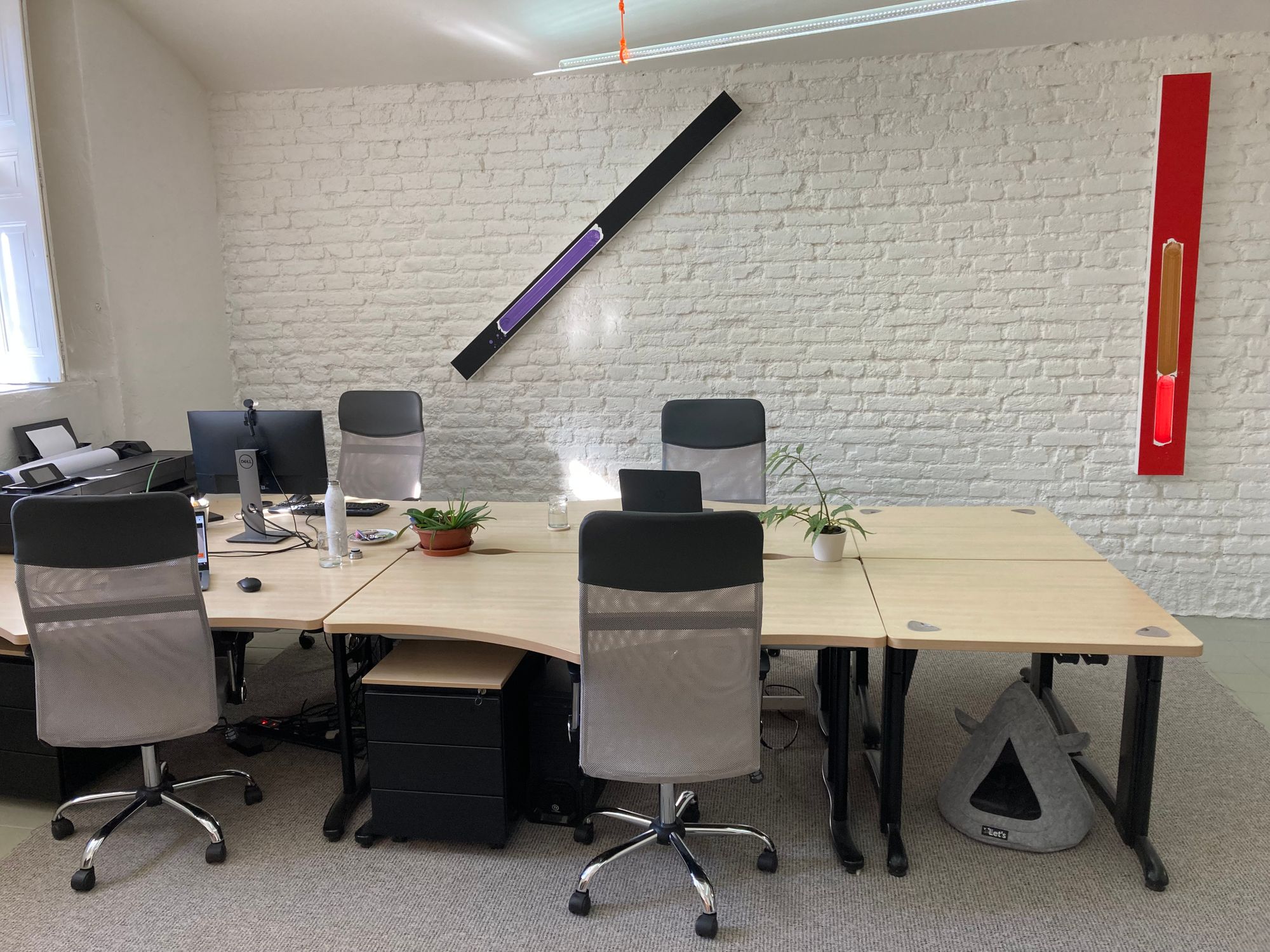 Kompaktní coworky se nenápadně dostávají do popředí