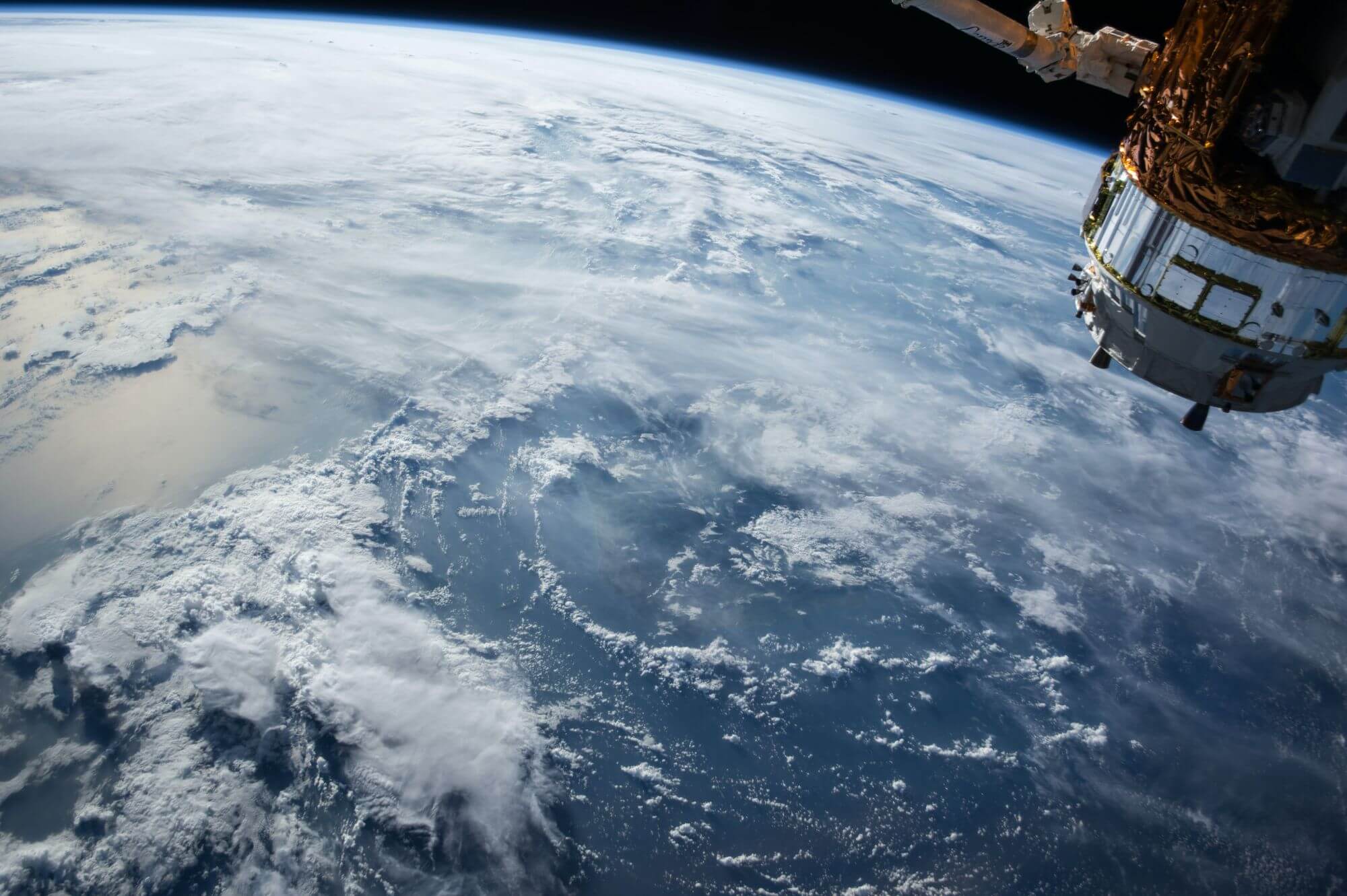 Studenti si postaví malý satelit. Nový studijní program připraví kosmické inženýry